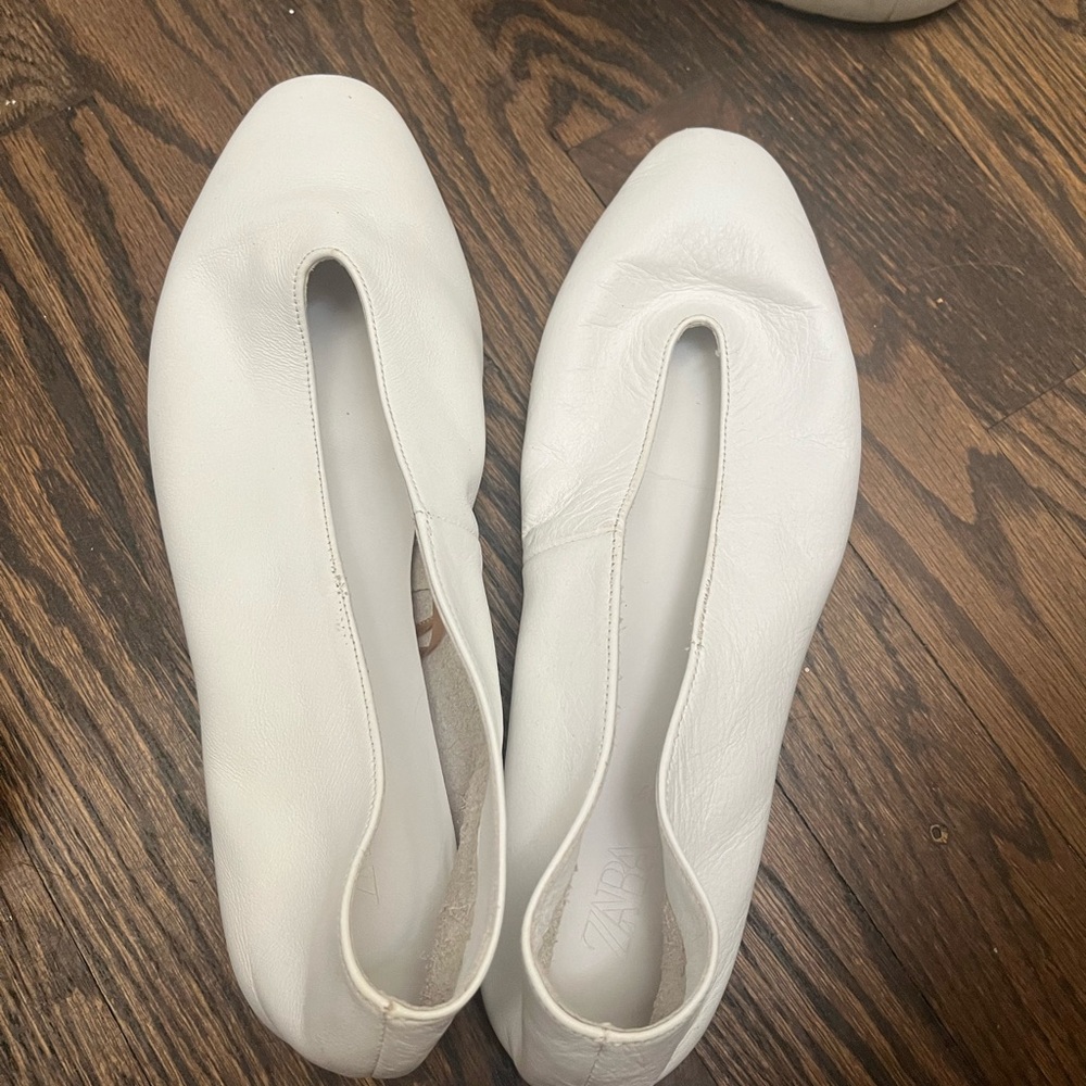 Zara Women's White Leather Flats